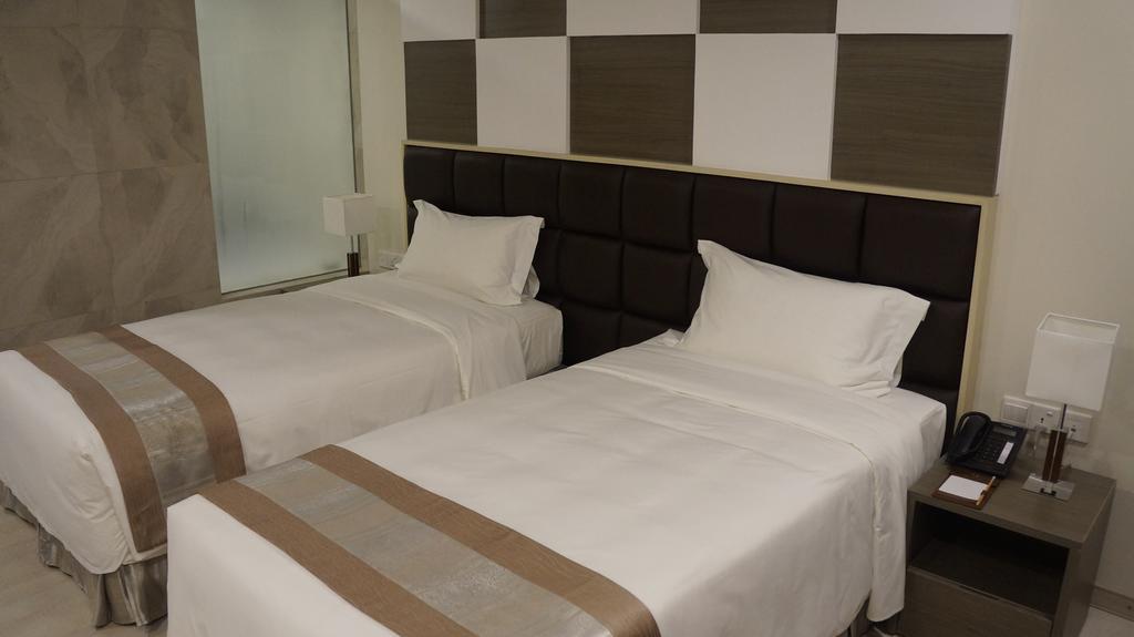 Hotel Parami Yangon Ngoại thất bức ảnh
