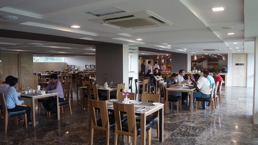 Hotel Parami Yangon Ngoại thất bức ảnh